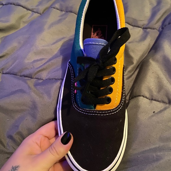 ✨Vans multi-colored classic shoes✨ - Picture 3 of 3